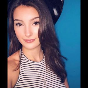 Meet your Posher, Jocelyn